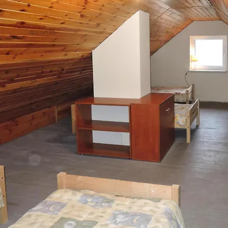 In For 6 Persons At The Lake, Cleaning Included Casa de Férias